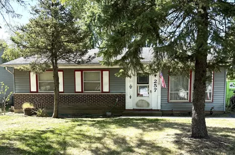 257 Plainview Dr, Bolingbrook, IL 60440
