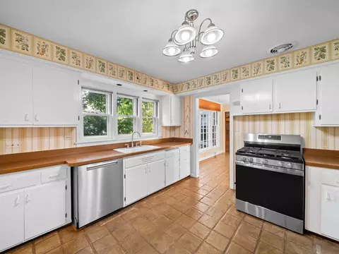 1125 Golfview Rd, Glenview, IL 60025 photo 13