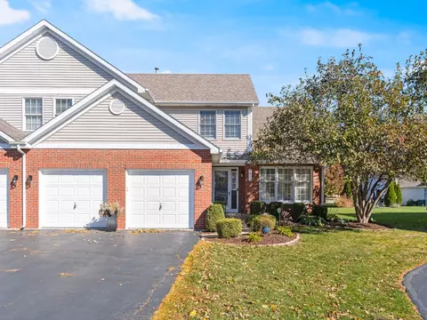 3419 Lake Side Cir, Joliet, IL 60431