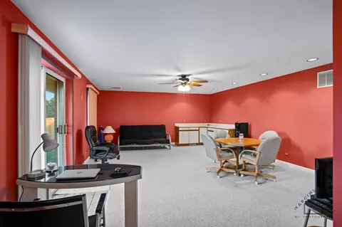 350 Lance Dr, Des Plaines, IL 60016 photo 6