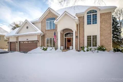 1309 Fox Chase Blvd, Saint Charles, IL 60174