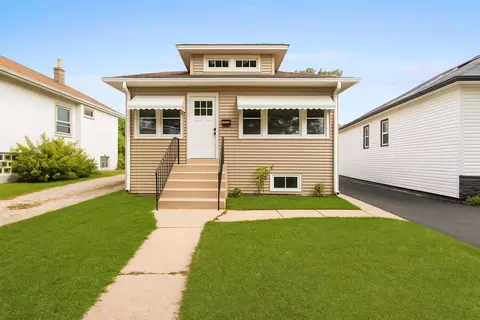 1923 S 4th Ave, Maywood, IL 60153