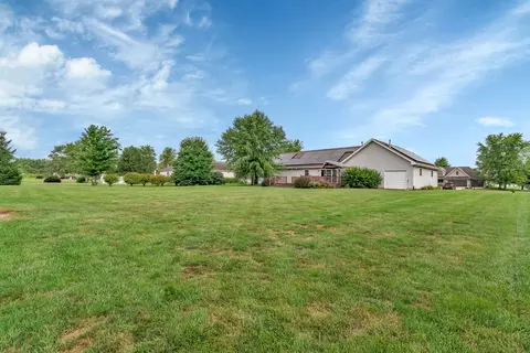 Exterior - 675 E Southmor Rd, Morris, IL 60450 photo 7 of 13