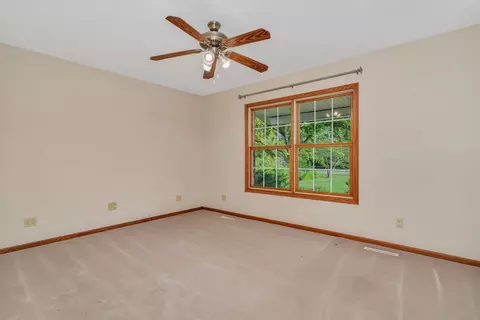 Bedroom - 675 E Southmor Rd, Morris, IL 60450 photo 3 of 3