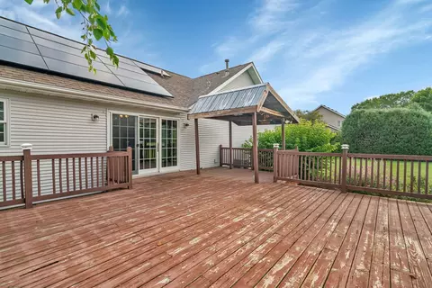 Exterior - 675 E Southmor Rd, Morris, IL 60450 photo 6 of 13