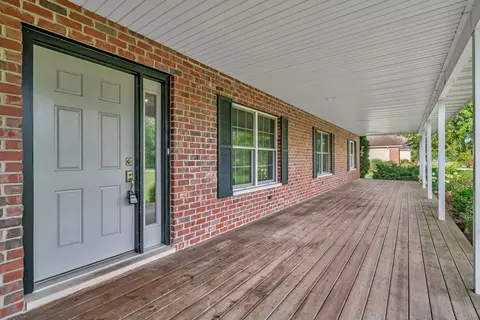 Exterior - 675 E Southmor Rd, Morris, IL 60450 photo 5 of 13