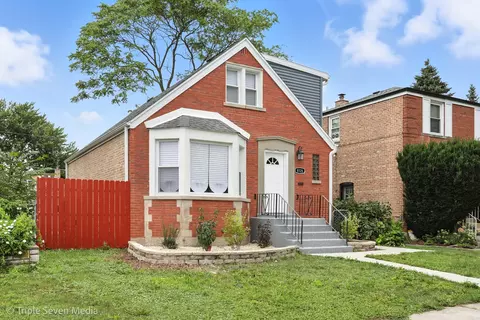 8126 S Wentworth Ave, Chicago, IL 60620