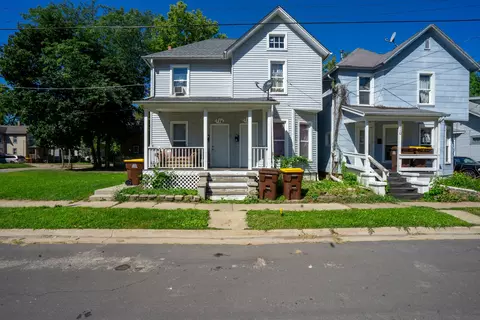 712 S Cherry St, Freeport, IL 61032