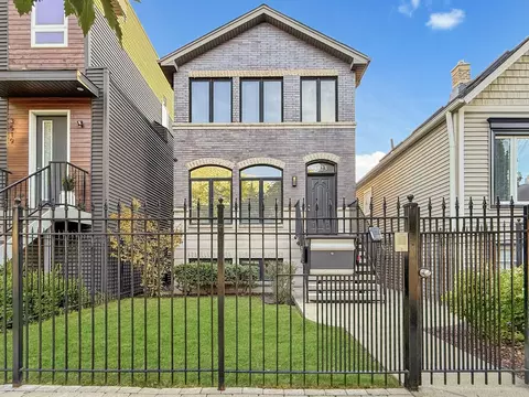 3523 W Wolfram St, Chicago, IL 60618