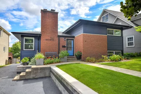 397 Taylor Ave, Glen Ellyn, IL 60137