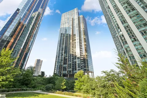 211 N Harbor Dr #1609, Chicago, IL 60601