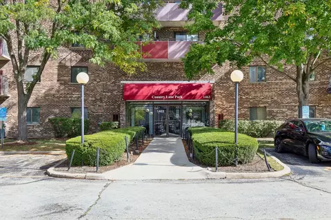 1463 Mercury Dr #304, Schaumburg, IL 60193