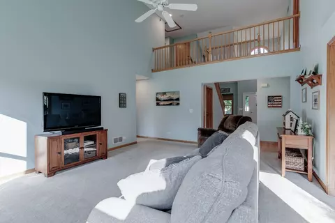 855 Ayers St, Bolingbrook, IL 60440 photo 16