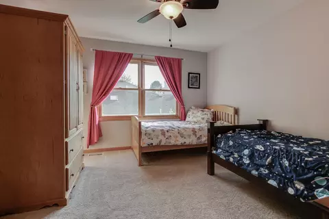 855 Ayers St, Bolingbrook, IL 60440 photo 25