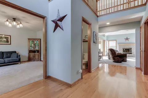 855 Ayers St, Bolingbrook, IL 60440 photo 8