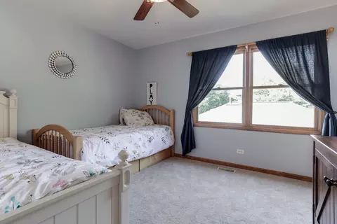 855 Ayers St, Bolingbrook, IL 60440 photo 28