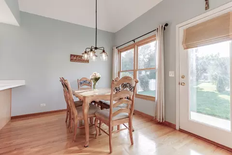 855 Ayers St, Bolingbrook, IL 60440 photo 15