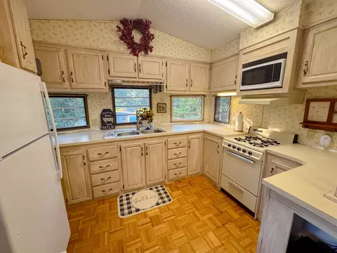 1386 Woodhaven, Sublette, IL 61367 photo 10