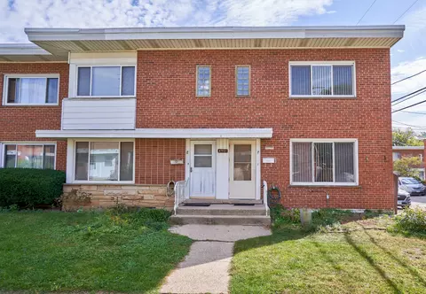 4901 Carol Unit F St, Skokie, IL 60077