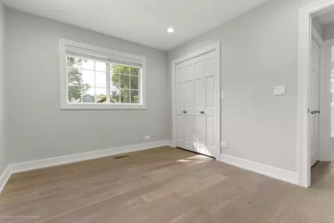 Bedroom - 908 Bridle Ln, Wheaton, IL 60187 photo 5 of 5