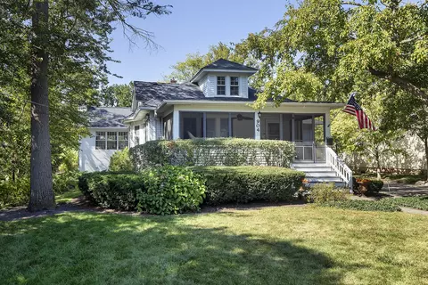 904 Forest Ave, Deerfield, IL 60015
