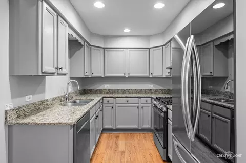 Kitchen - 333 Inner Circle Dr, Bolingbrook, IL 60490 photo 1 of 1