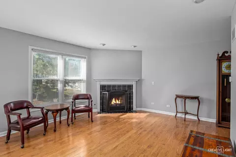 Living - 333 Inner Circle Dr, Bolingbrook, IL 60490 photo 1 of 2