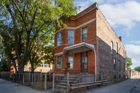 2243 S Damen Ave, Chicago, IL 60608