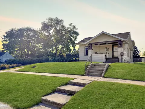 509 W Roosevelt St, Freeport, IL 61032