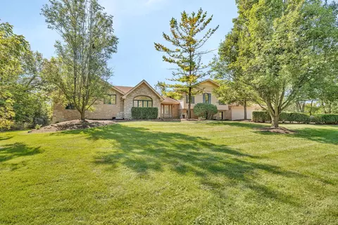 9417 W Steger Rd, Frankfort, IL 60423