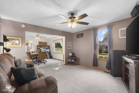 Living - 106 S Shelly Ave, Reddick, IL 60961 photo 1 of 1