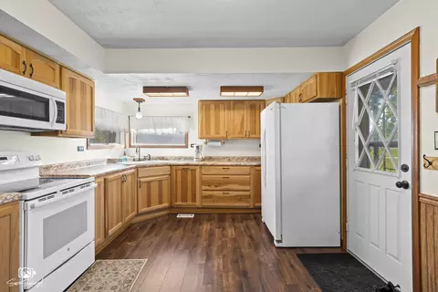 Kitchen - 106 S Shelly Ave, Reddick, IL 60961 photo 1 of 4