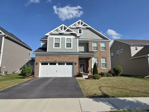 3640 Ambrosia Dr, Naperville, IL 60564