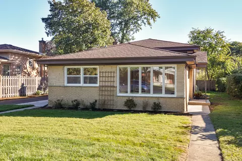 3507 Greenwood Ave, Wilmette, IL 60091
