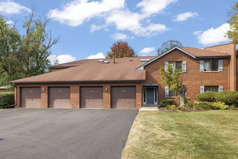1822 Portsmouth Dr #2, Lisle, IL 60532