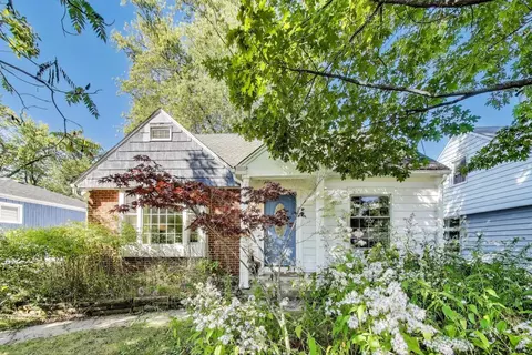 230 Burton St, Grayslake, IL 60030