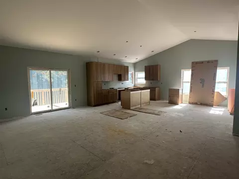 247 Creekside Dr, Byron, IL 61010 photo 2