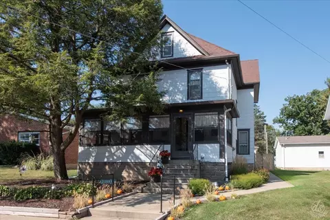 847 S 1st St, Dekalb, IL 60115