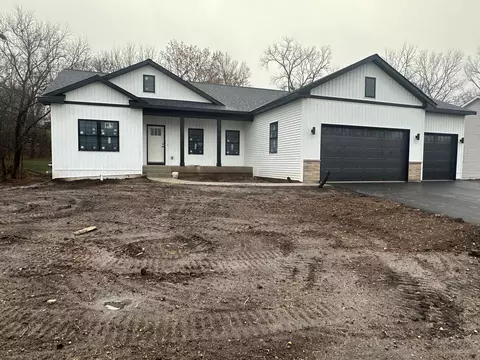 265 Creekside Dr, Byron, IL 61010
