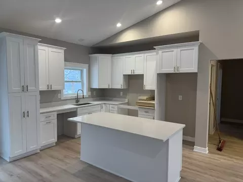 265 Creekside Dr, Byron, IL 61010 photo 4