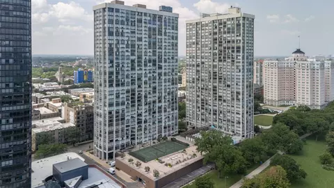 5445 N Sheridan Rd #712, Chicago, IL 60640