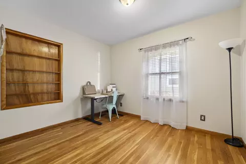 Bedroom - 438 S Wright St, Naperville, IL 60540 photo 2 of 3