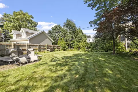 Exterior - 438 S Wright St, Naperville, IL 60540 photo 5 of 8