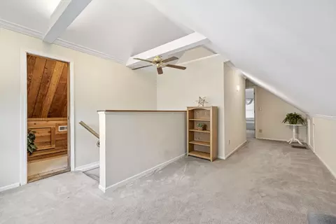 Entry Way - 438 S Wright St, Naperville, IL 60540 photo 2 of 3