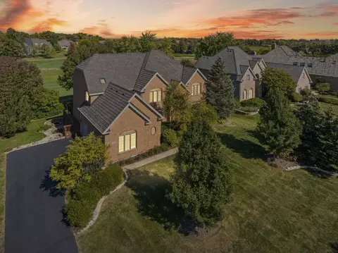 21787 W Vernon Ridge Dr, Mundelein, IL 60060