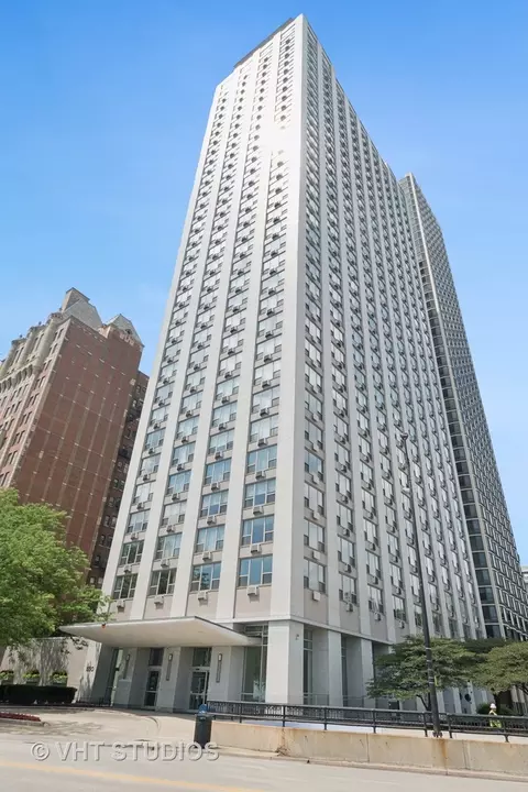 1550 N Lake Shore Dr #2E, Chicago, IL 60610