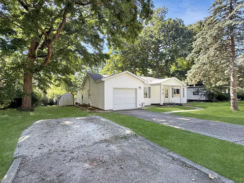 Exterior - 304 E Conron Ave, Danville, IL 61832 photo 1 of 3