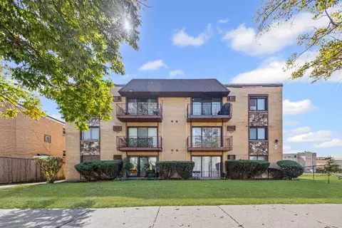 1279 Harding Ave #3B, Des Plaines, IL 60016