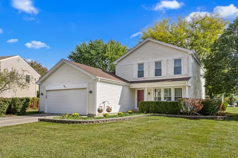 741 N Walnut Ln, Schaumburg, IL 60194