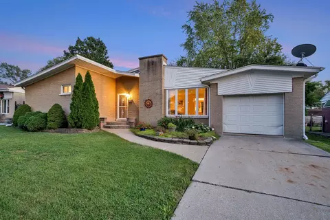 336 E 24th St, Chicago Heights, IL 60411